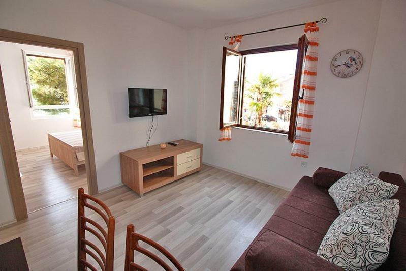 Apartman Petra Apartment Fazana Bagian luar foto
